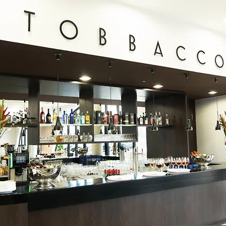 Tobbaccon מלון 3*